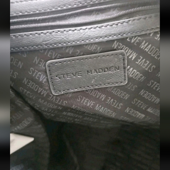 Steve Madden Light Pink Leather Duffle Bag With Black Strap - Picture 6 of 15